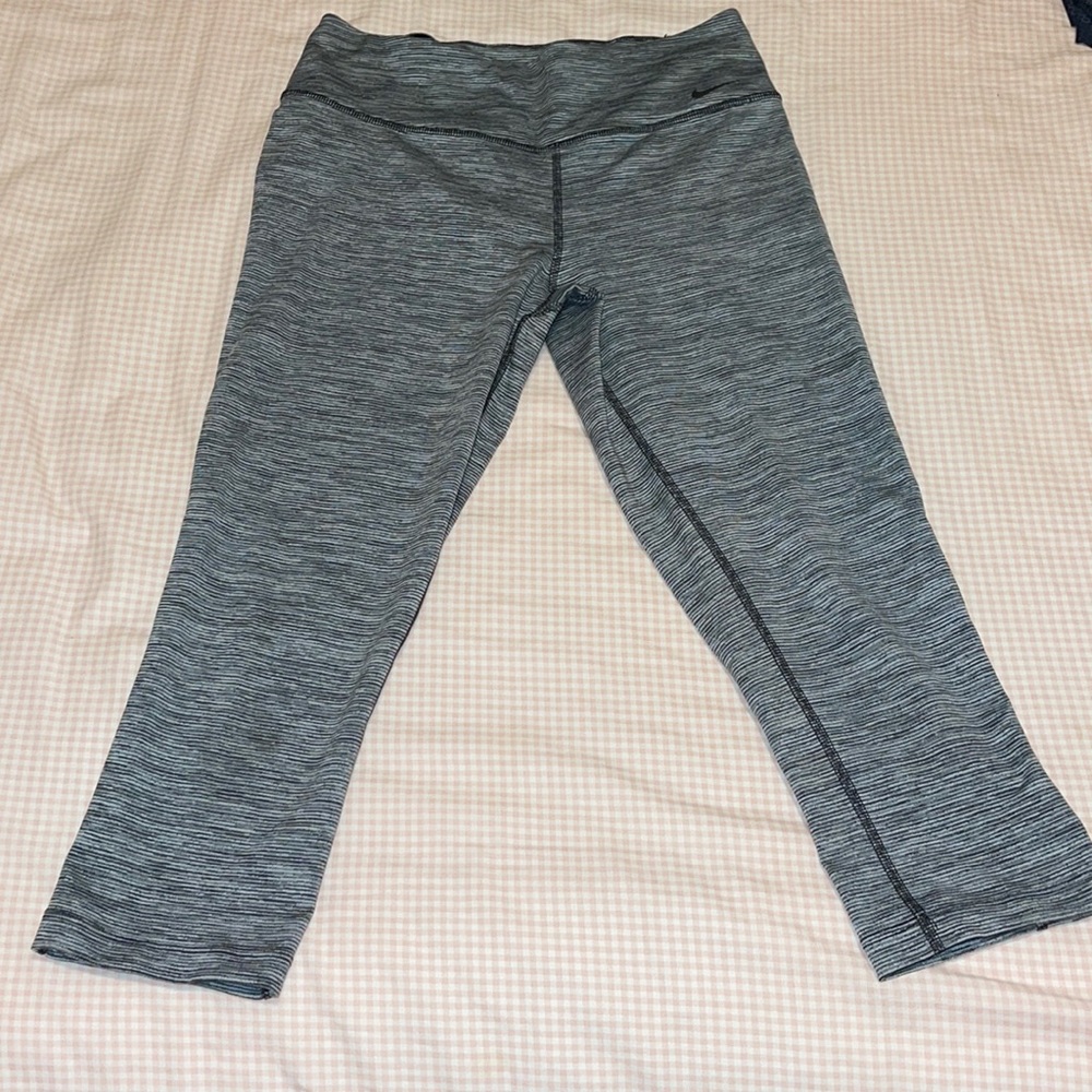 Nike black, white, grey cropped leggings